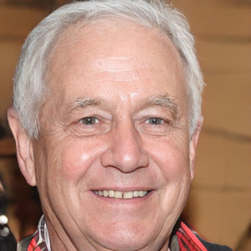 Marcus Blackwood, Senior Business Growth Strategist